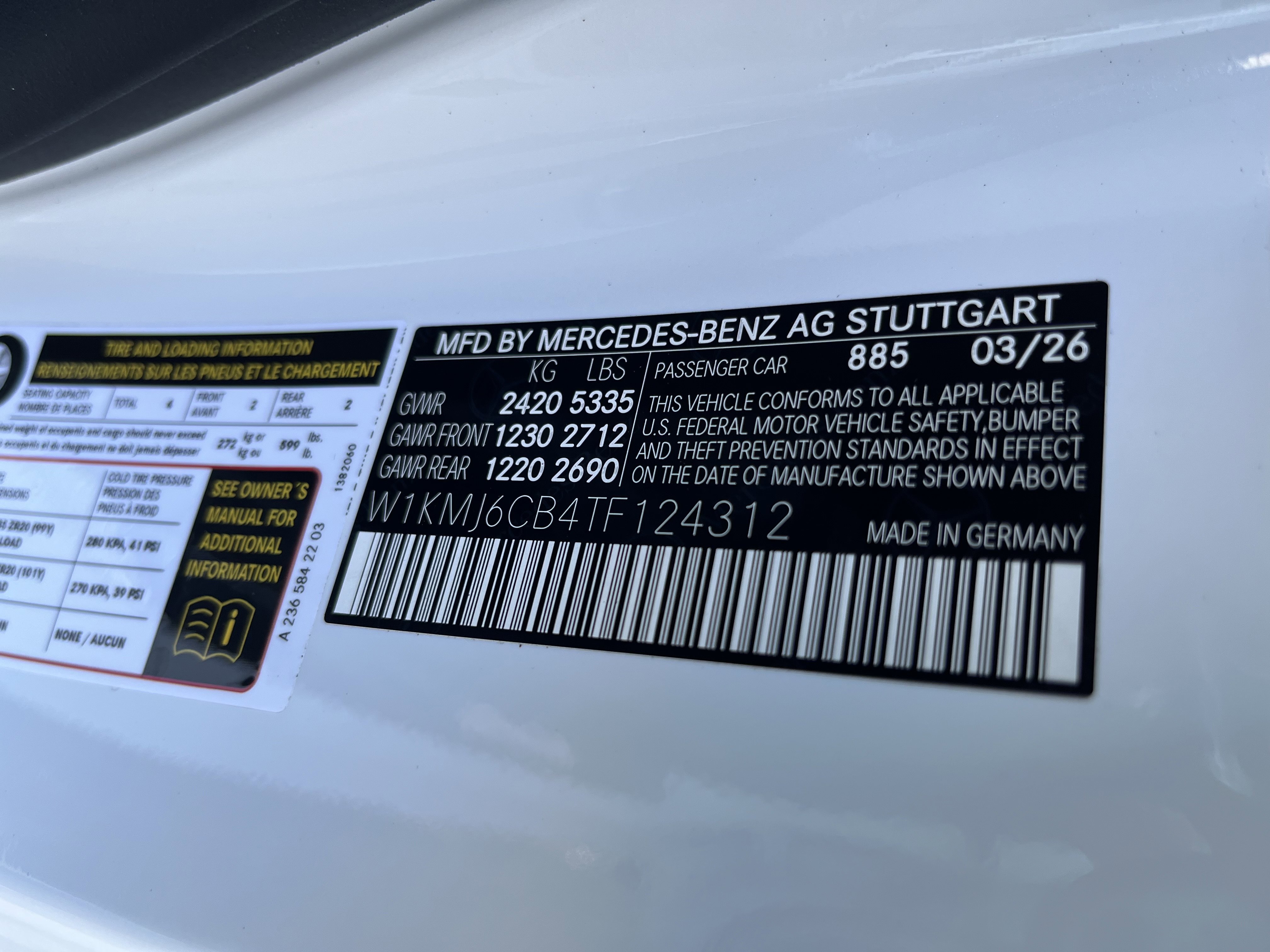 New 2026 MANUFAKTUR Moonlight White Metallic Mercedes-Benz AMG® CLE 53 image 29