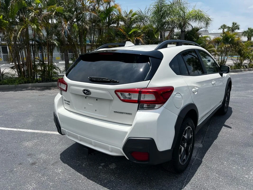 Used 2018  Subaru 2.0i Premium image 7