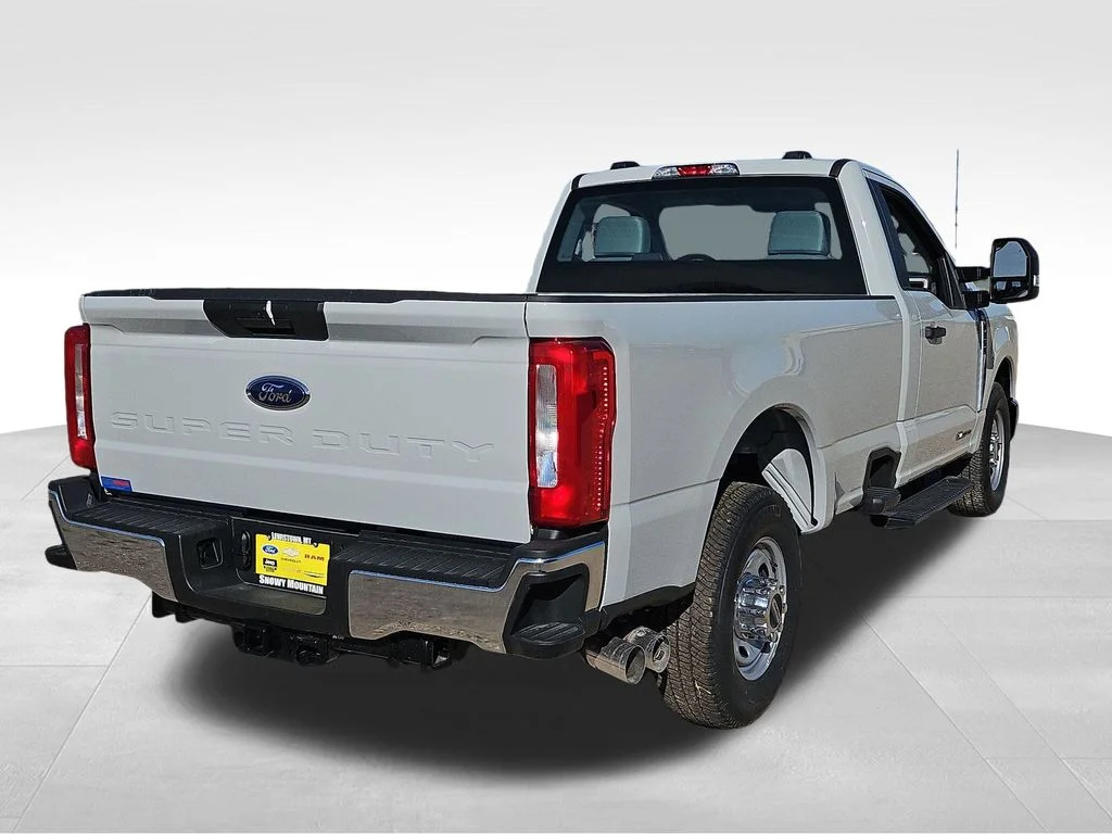 2025 Ford F-350 Super Duty XL - Photo 13