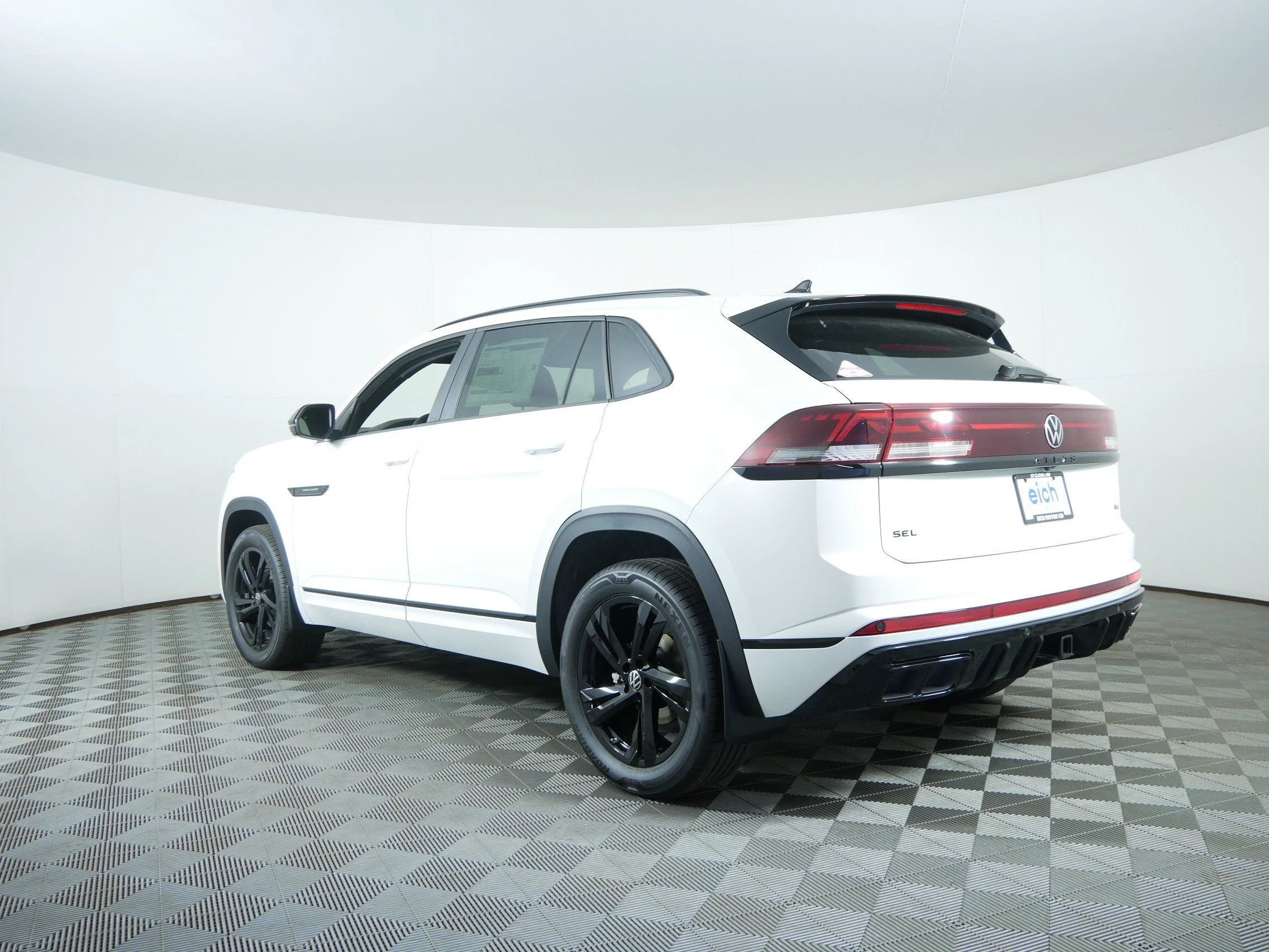 New 2026 Opal White Pearl Volkswagen 2.0T SEL R-Line Black image 5