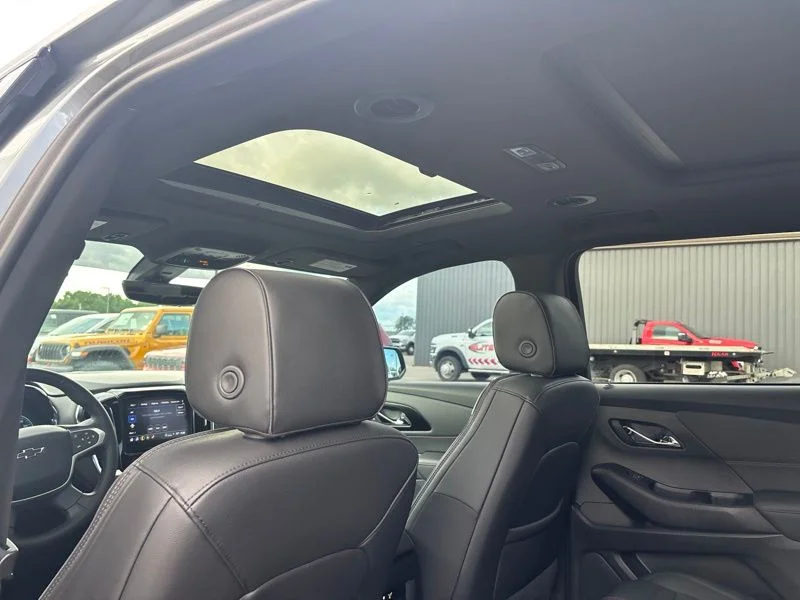 Used 2023 Gray Chevrolet RS image 19