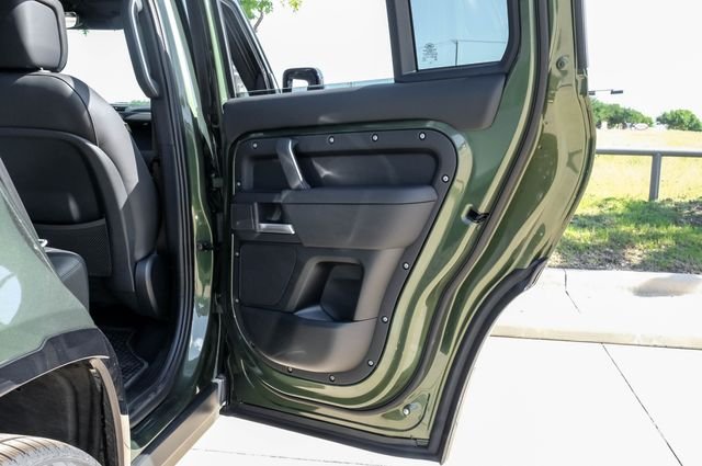 New 2026 Woolstone Green Metallic Land Rover X-Dynamic SE image 54