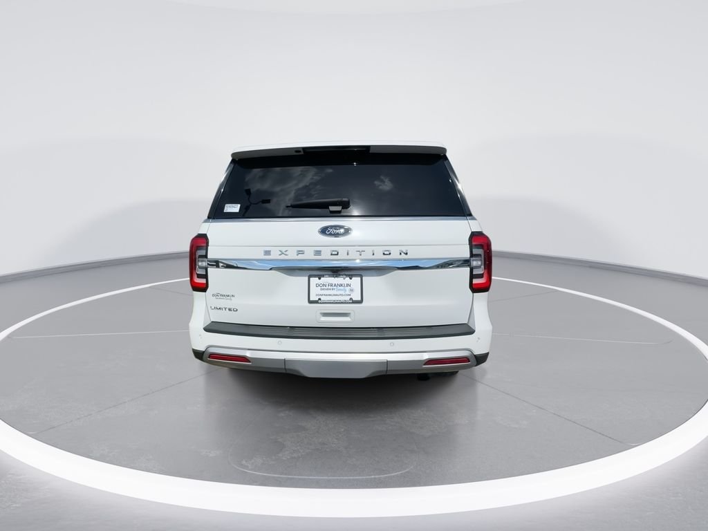 Used 2024 White Ford Limited image 7