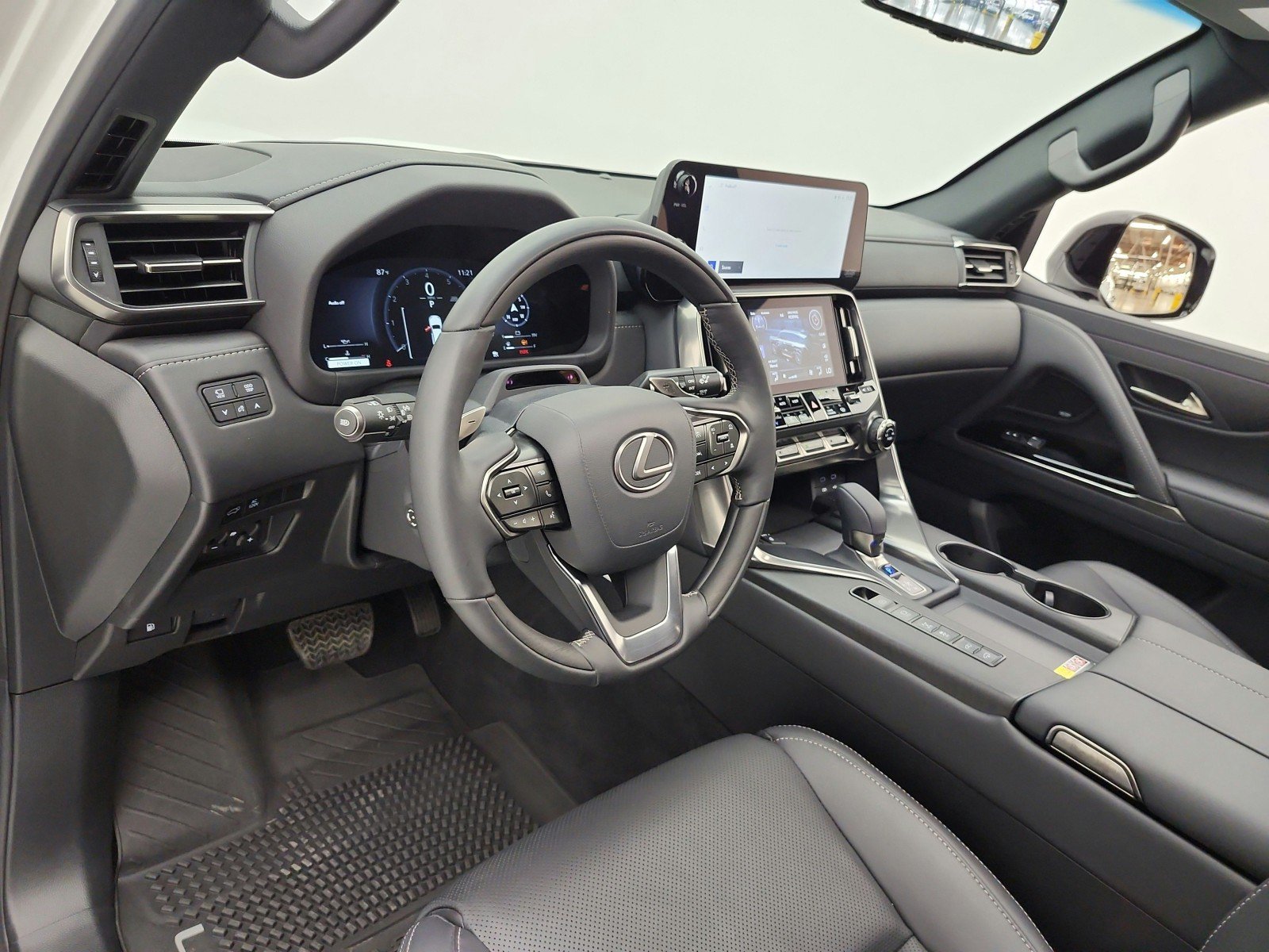 Used 2026 Eminent White Pearl Lexus LX 700h Luxury image 9