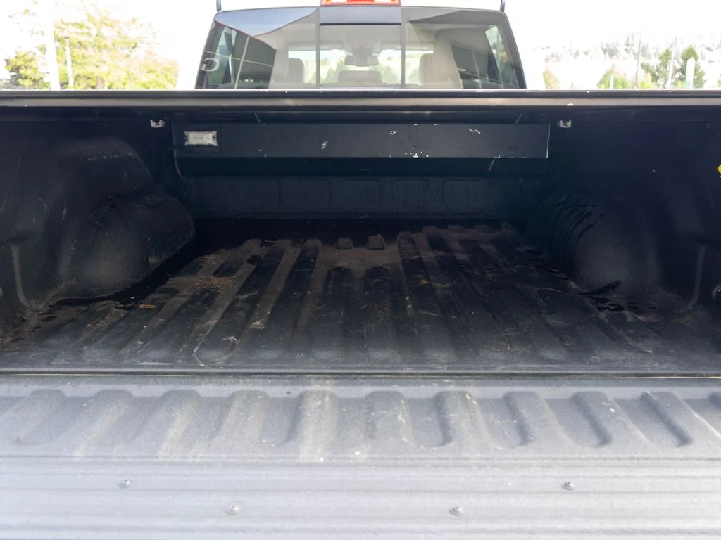 Used 2015 White Ram Laramie image 35