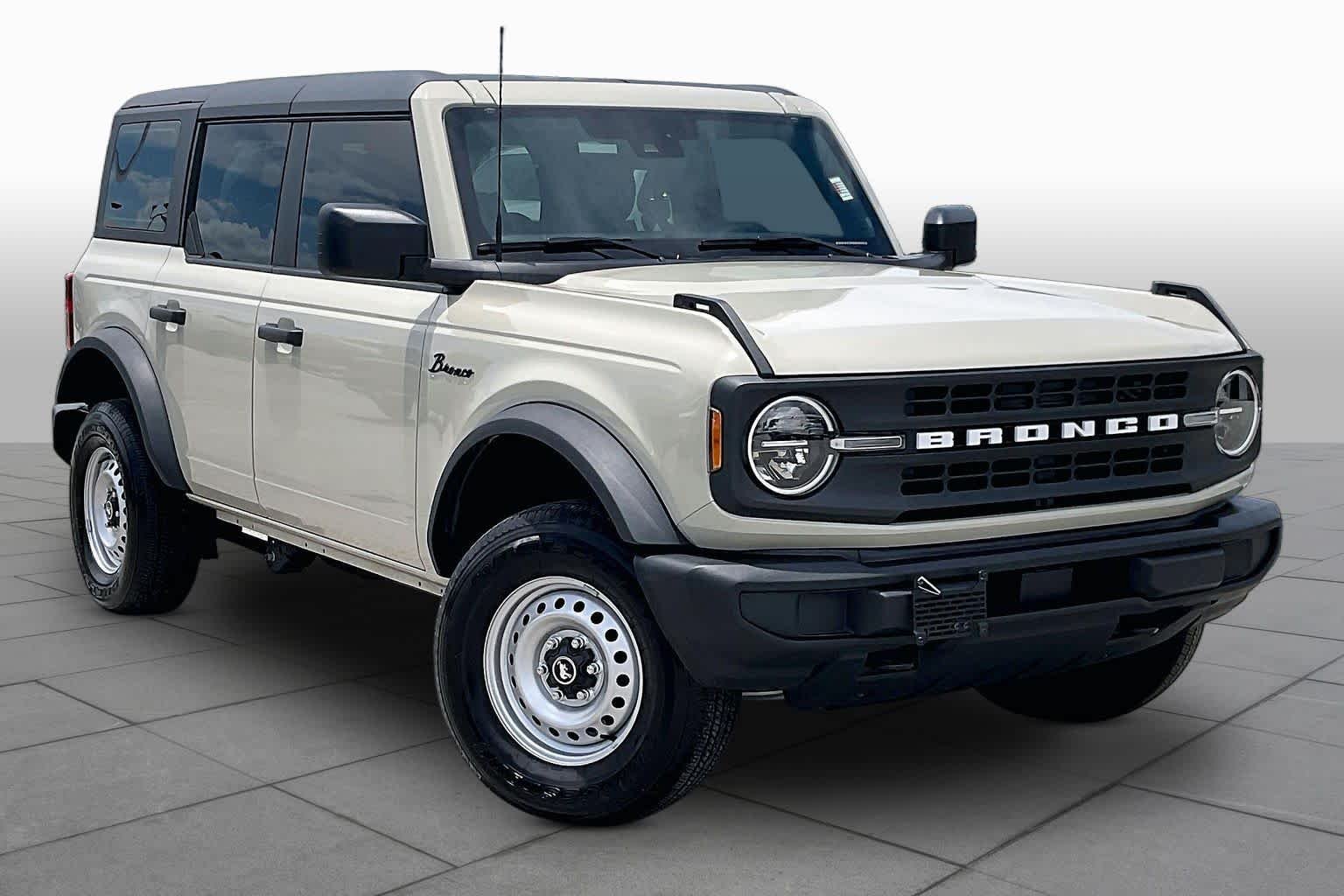 Used 2025 Desert Sand Ford Base image 3