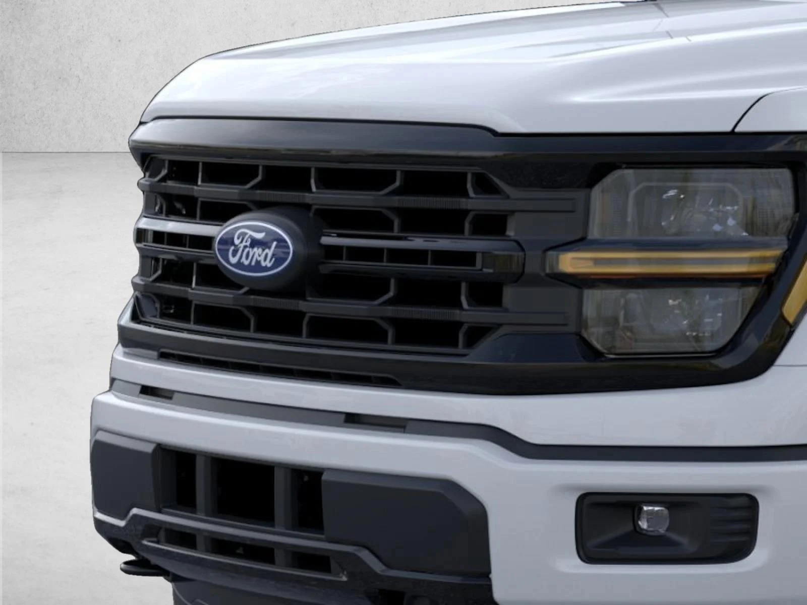 New 2026 Oxford White Ford XLT image 17