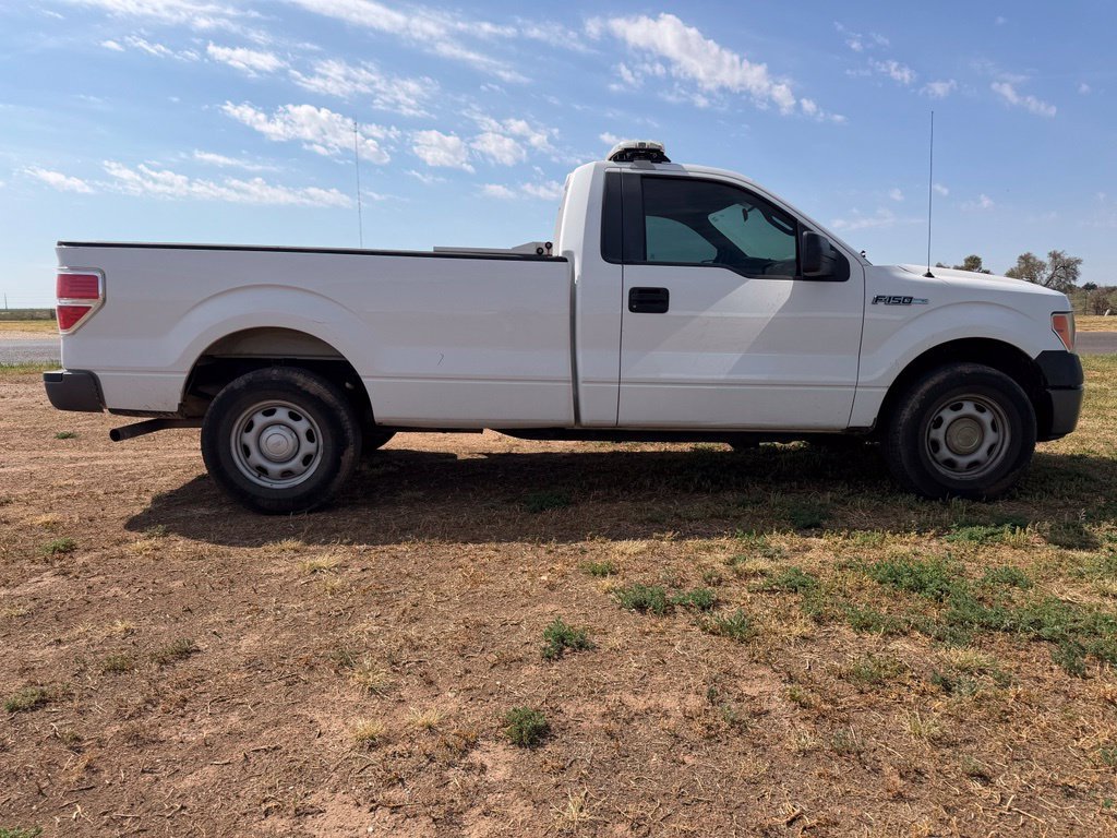 Used 2014 Oxford White Ford XL image 11