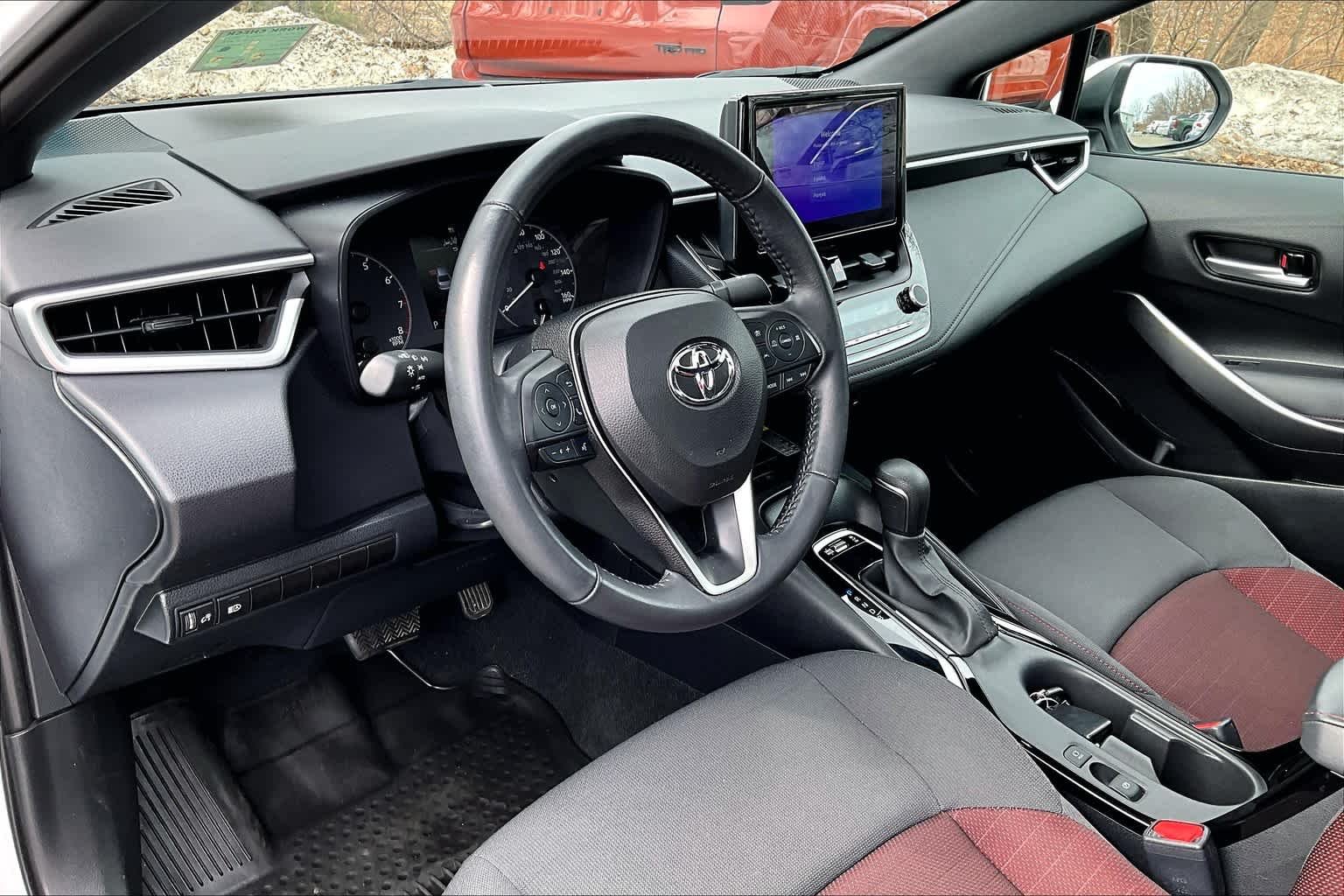 Used 2024 Ice Cap Toyota SE image 16