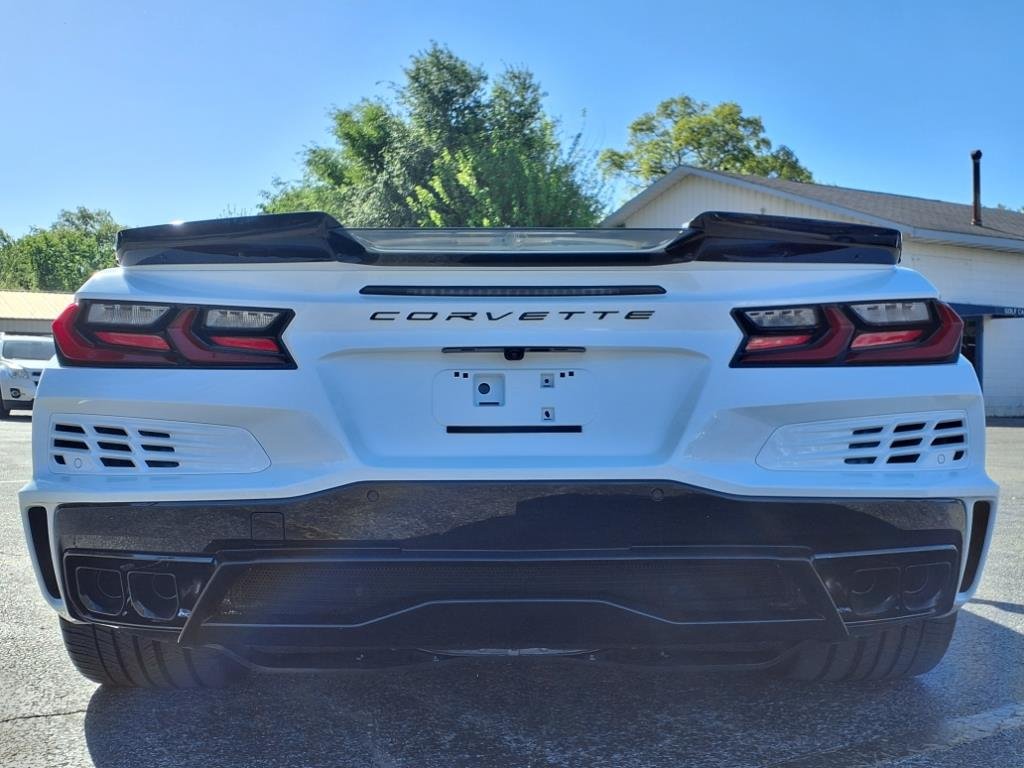 2025 Chevrolet Corvette 2LZ - Photo 7