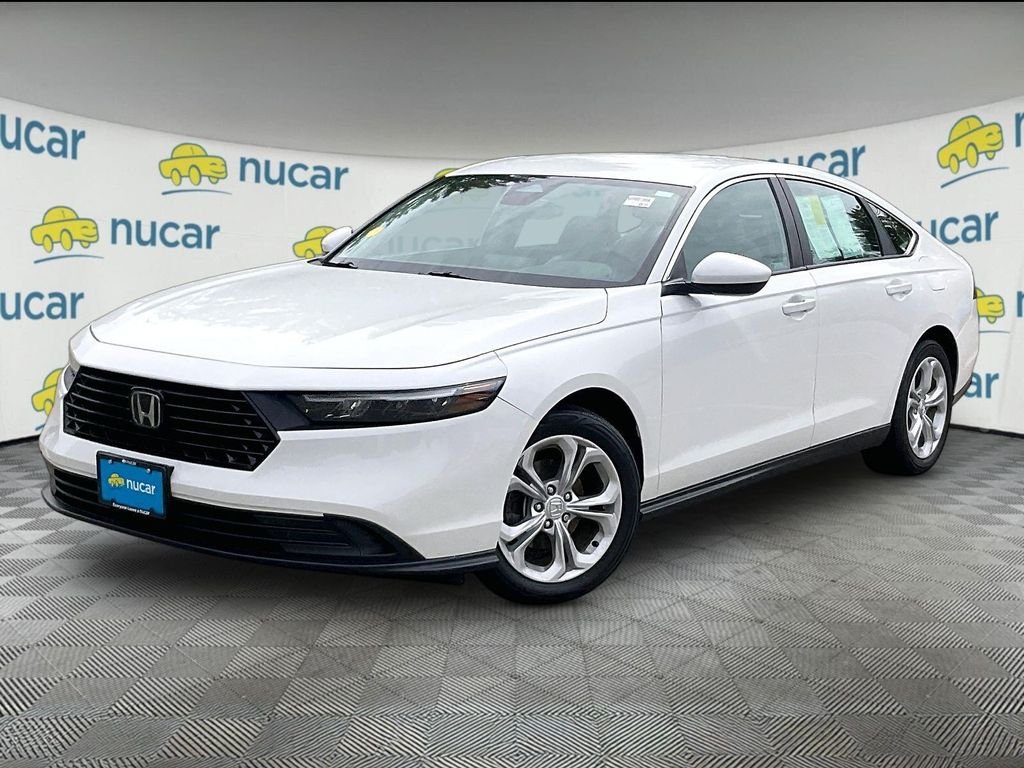Used 2024 White Honda LX image 3
