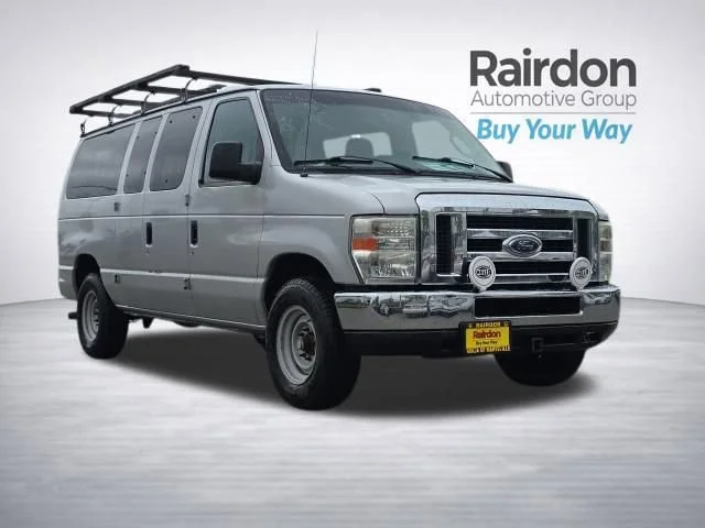 2010 Ford E-Series E-350 XLT Super Duty's photo