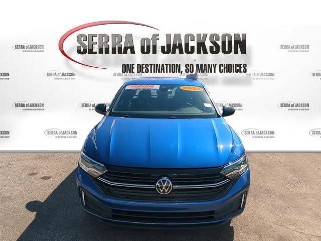 Used 2024  Volkswagen Sport image 3