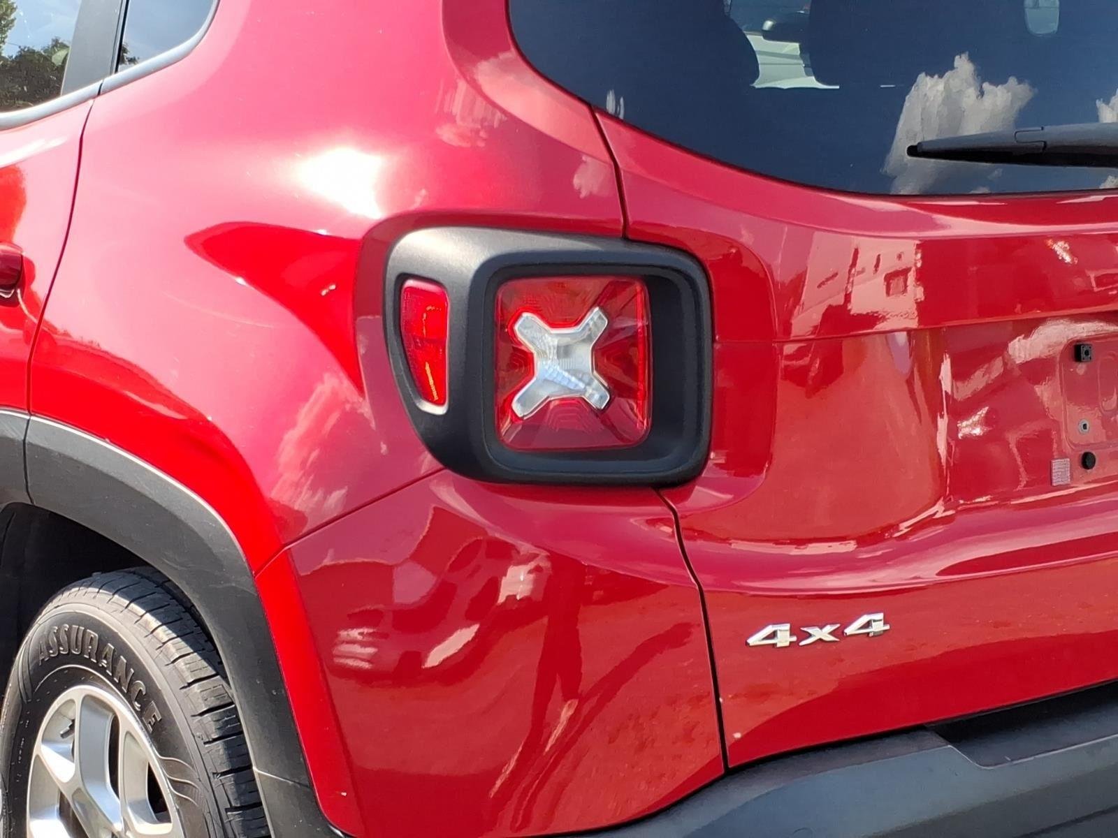 Used 2017 Colorado Red Jeep Latitude image 11