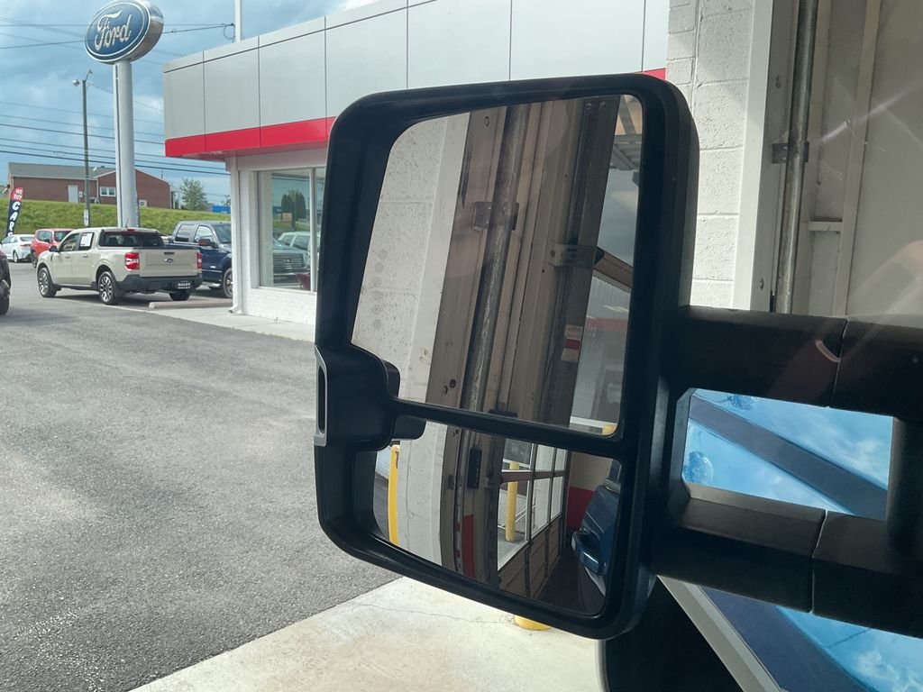 Used 2017 Blue GMC SLE image 14