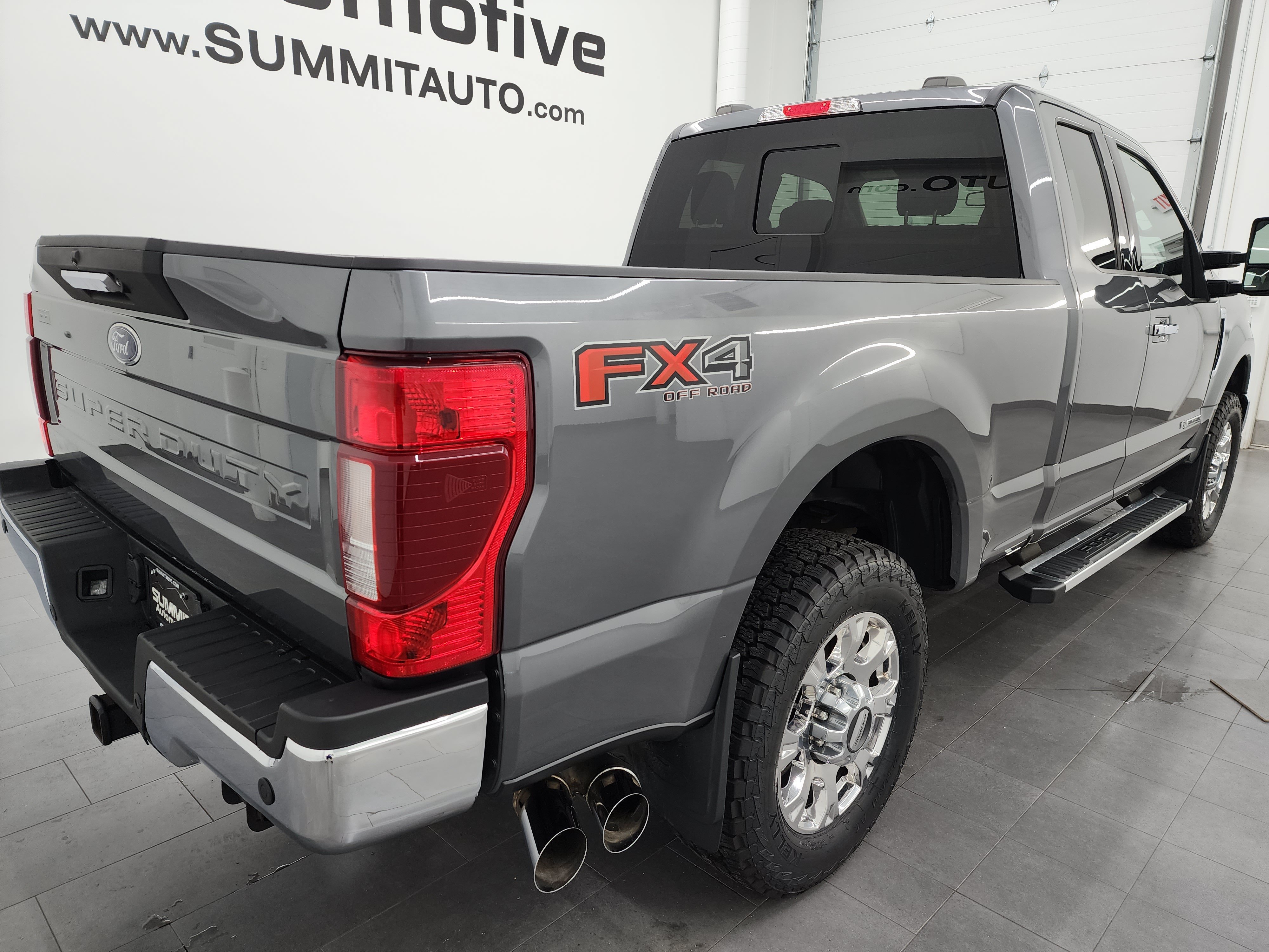 Used 2022 Carbonized Gray Metallic Ford 4x4 SuperCab Lariat w/FX4: SUPERCAB-SHORTBOX-SRW-6.7L DIESEL-NAV-FX4-HEAT/COOL SEATS-NEW TIRES image 4