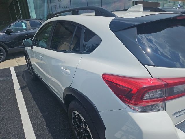 Used 2022 Black Subaru Premium image 7