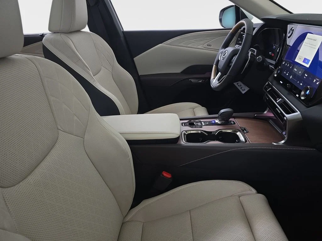 New 2026 Eminent White Pearl Lexus LUXURY image 9