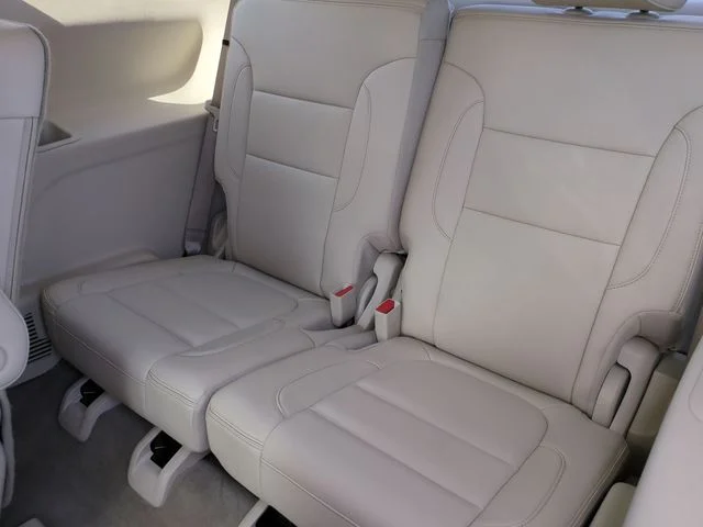 Used 2023 White GMC Denali image 23