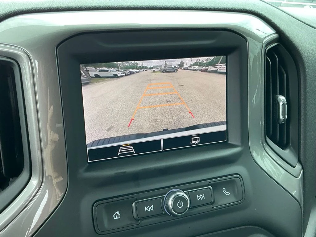 Used 2024 White Chevrolet Custom image 45