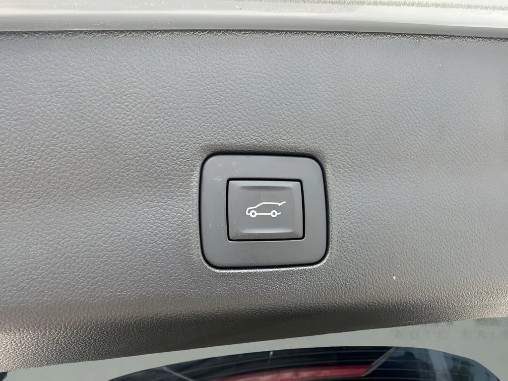 Used 2025 Gray Chevrolet RS image 18