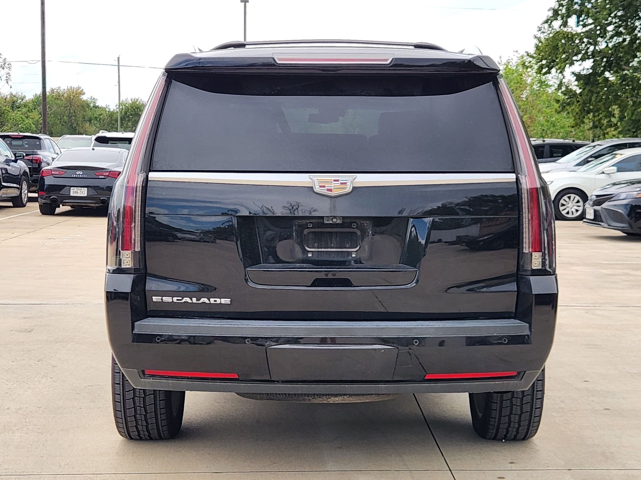 Used 2020 Black Raven Cadillac Platinum image 7