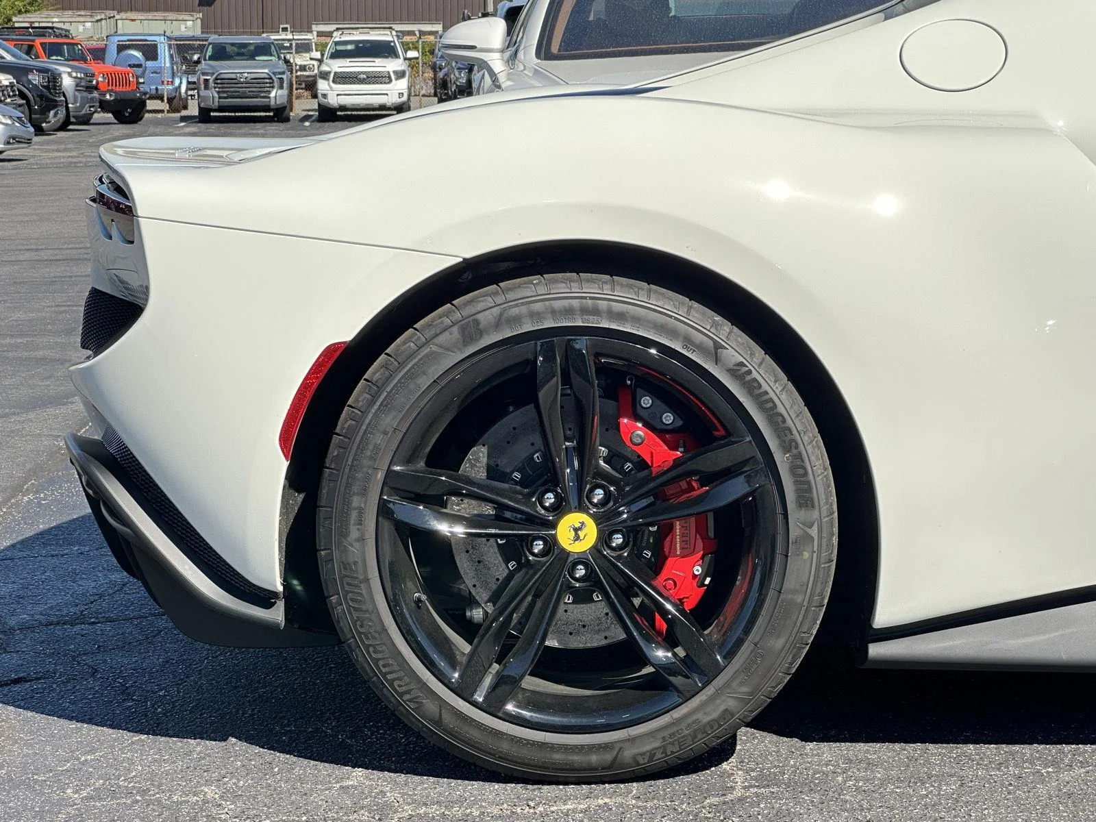 Used 2025 Bianco Cervino Ferrari  image 50