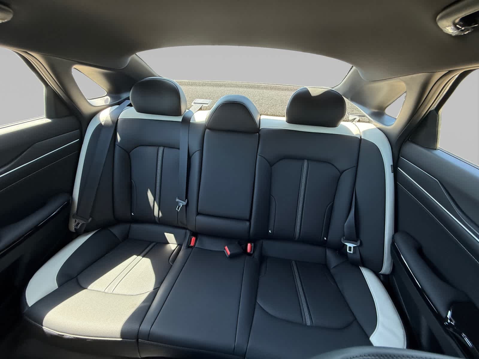New 2026 Wolf Gray Kia GT-Line image 21