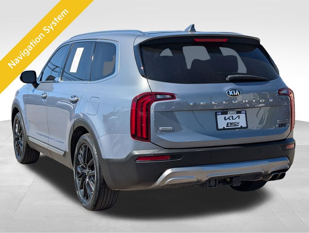 Used 2021 Silver Kia SX image 3