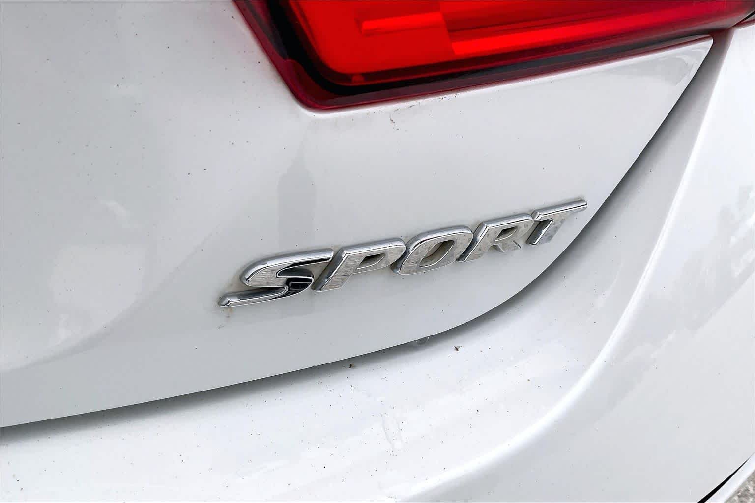 Used 2018 Platinum White Pearl Honda Sport 1.5T image 10