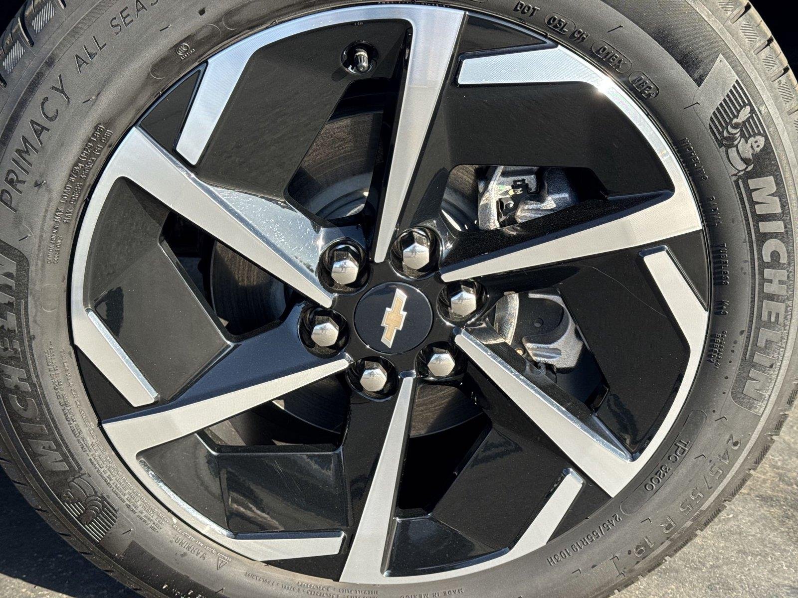 2024 Chevrolet Equinox EV LT - Photo 39