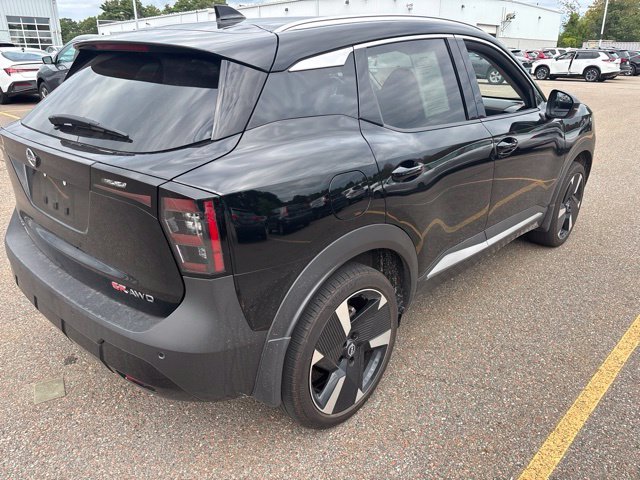 Certified Used 2025 Super Black Nissan SR image 5
