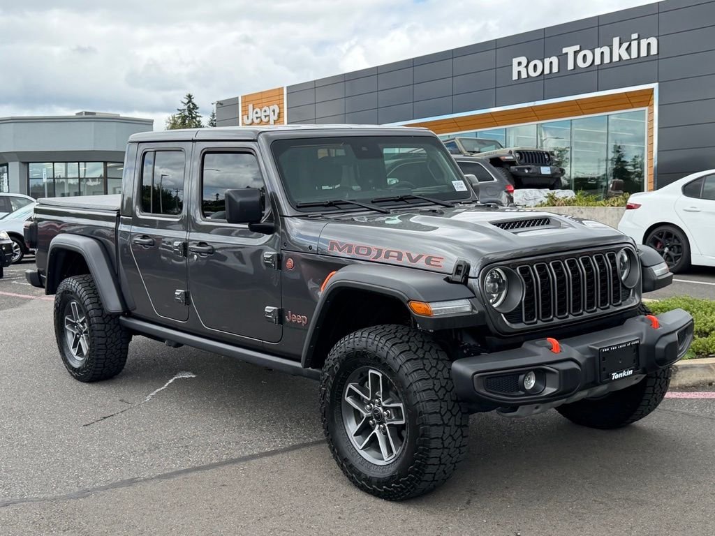 Used 2025 Granite Crystal Metallic Clearcoat Jeep Mojave image 2