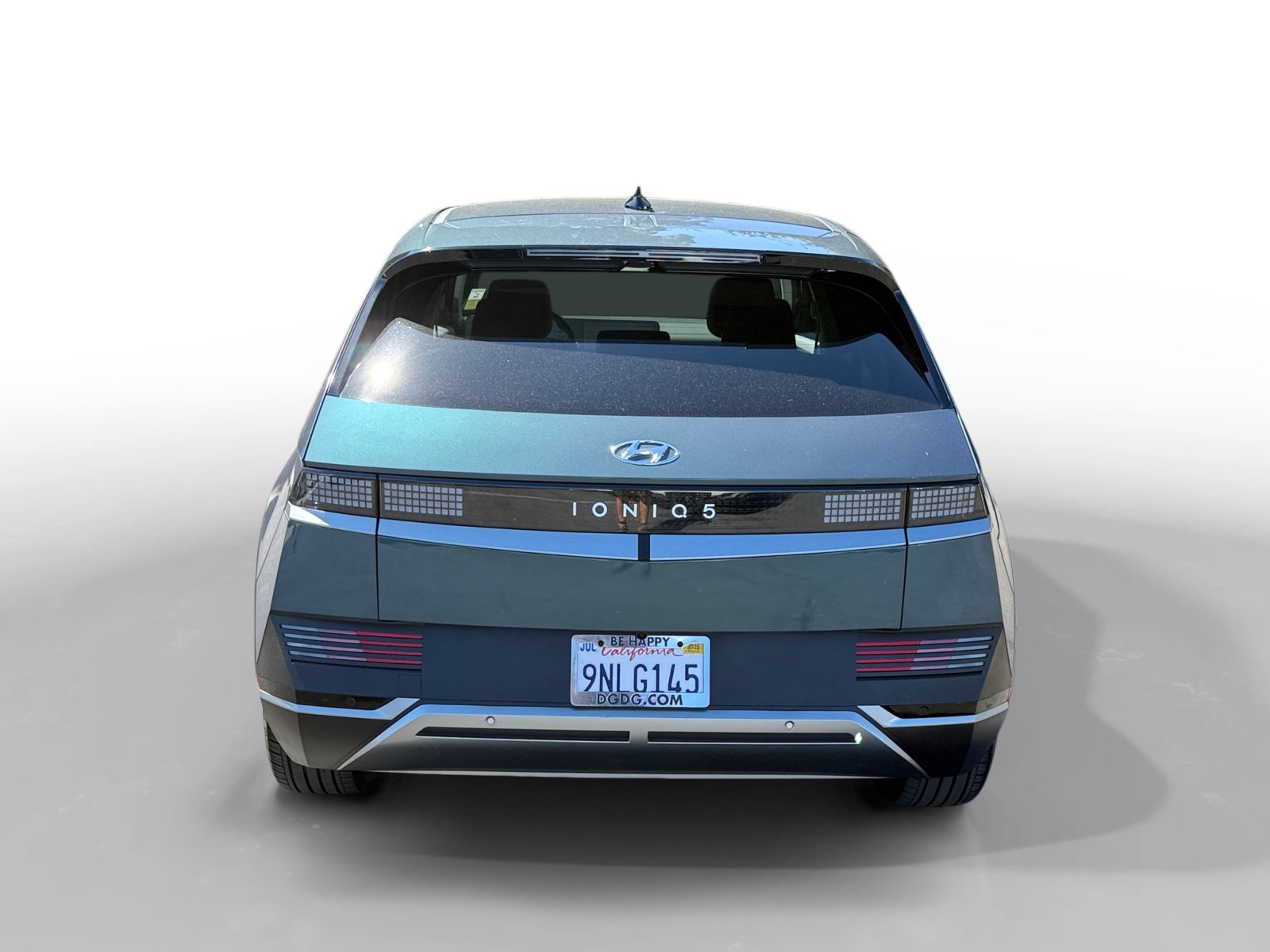 Certified Used 2024 Teal Hyundai SE image 4