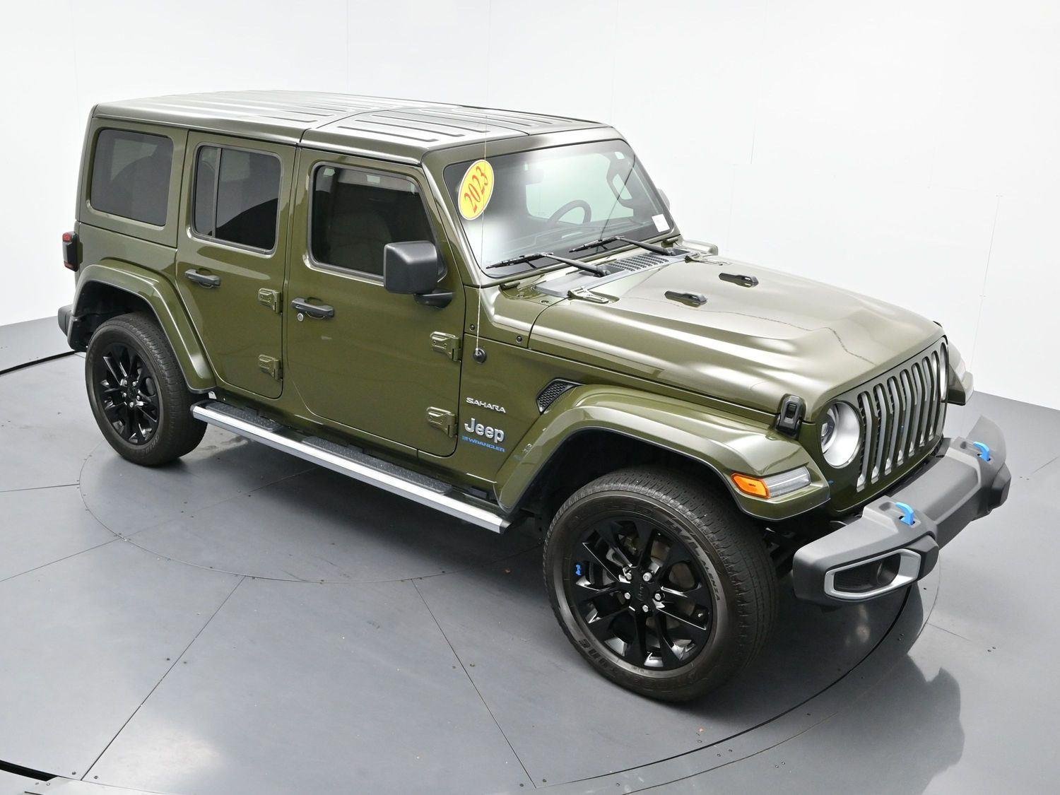 Used 2023 Sarge Green Clearcoat Jeep Sahara image 40
