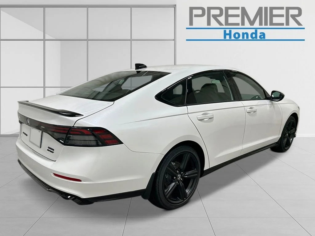 New 2026 Platinum White Pearl Honda Sport-L image 5