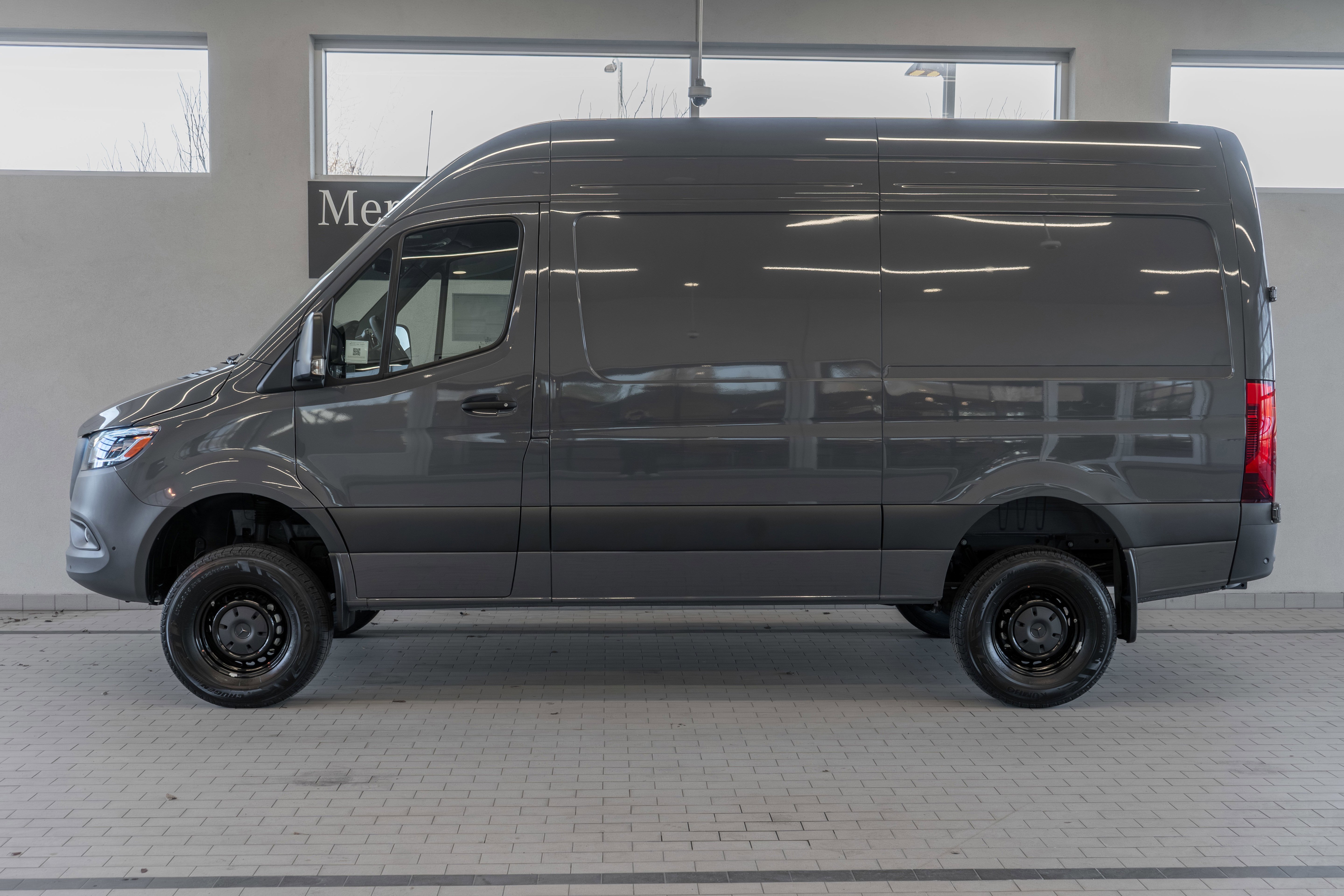 2025 Mercedes-Benz Sprinter Cargo Van Base - Photo 36
