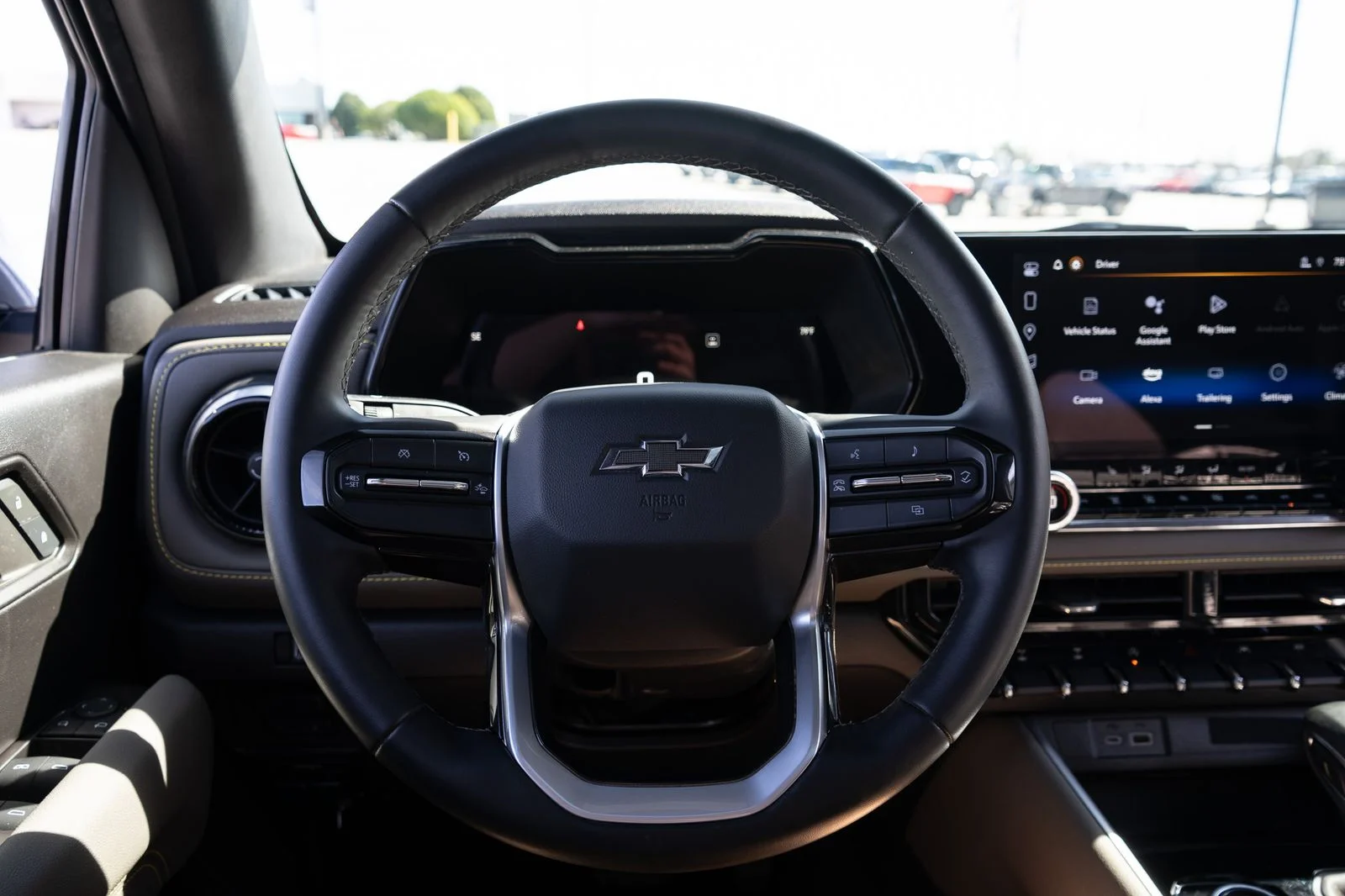 Used 2024 Gray Chevrolet ZR2 image 28