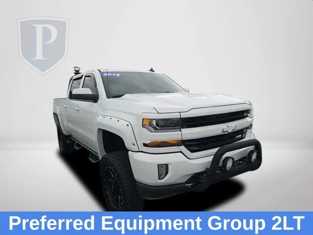 Used 2018 White Chevrolet LT image 2