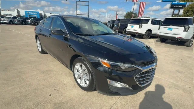 Used 2025 Chevrolet Malibu 1LT with VIN 1G1ZD5ST9SF132960 for sale in Seguin, TX