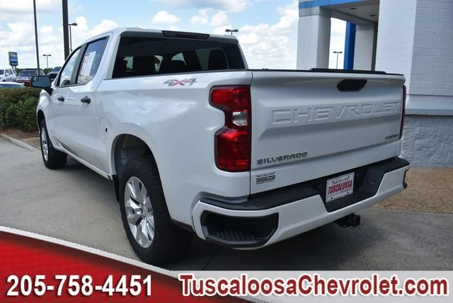 Certified Used 2022 SUMMIT WHITE Chevrolet Custom image 6