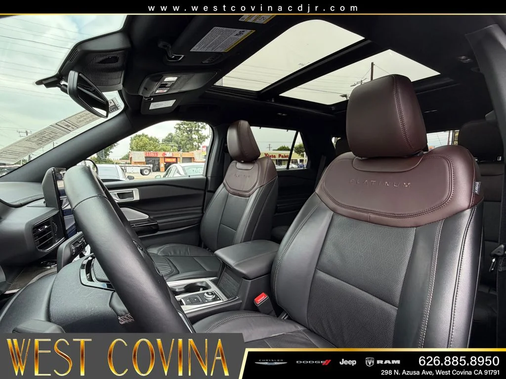 Used 2024 Silver Ford Platinum image 28