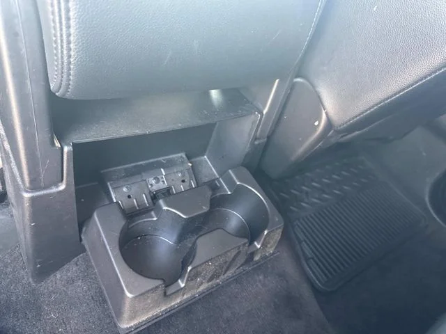 Used 2011 Black GMC SLE image 19