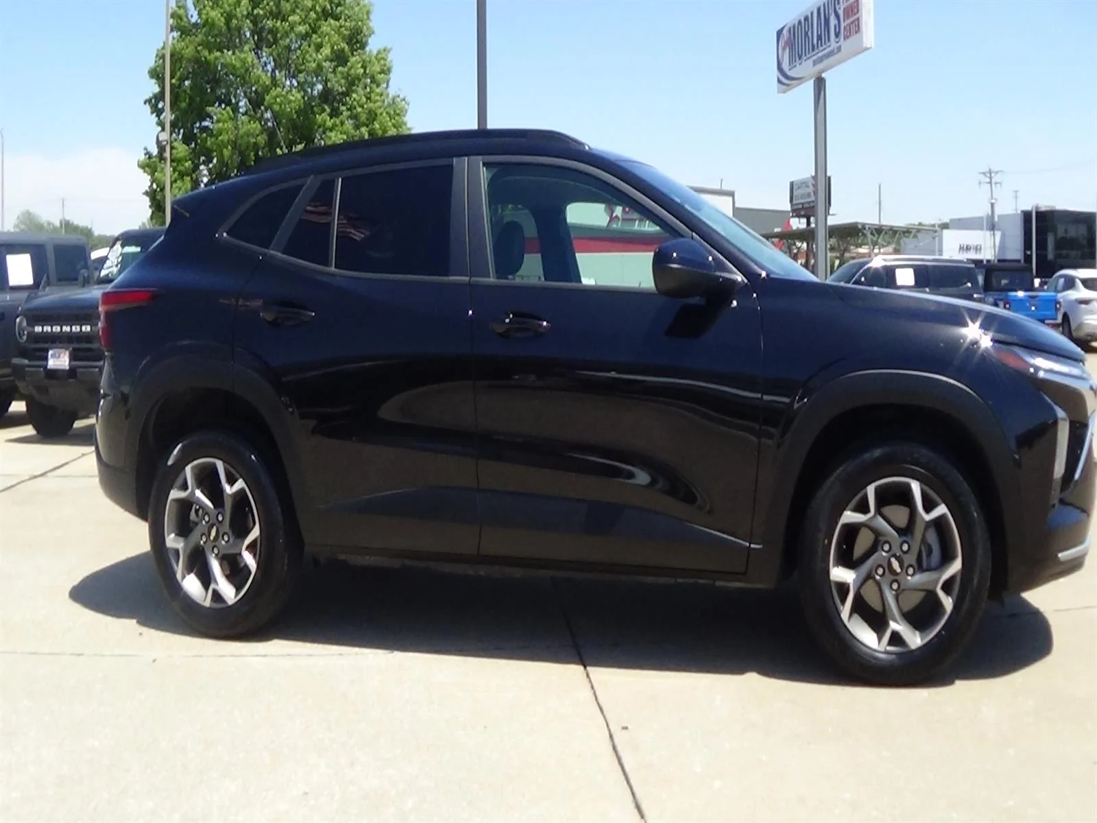 Used 2025 Black Chevrolet LT image 5