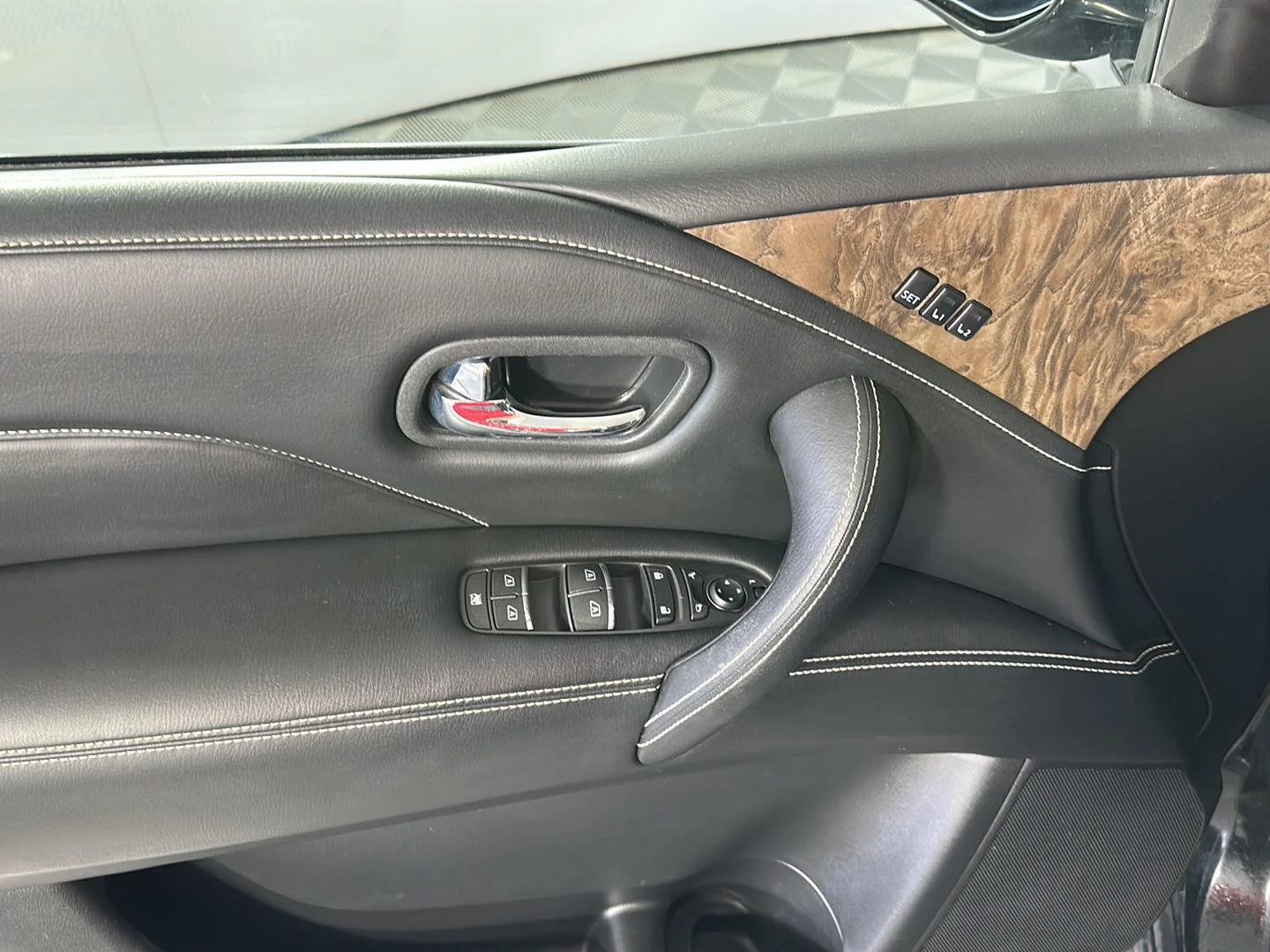 Used 2021 Mineral Black INFINITI PREMIUM SELECT image 12