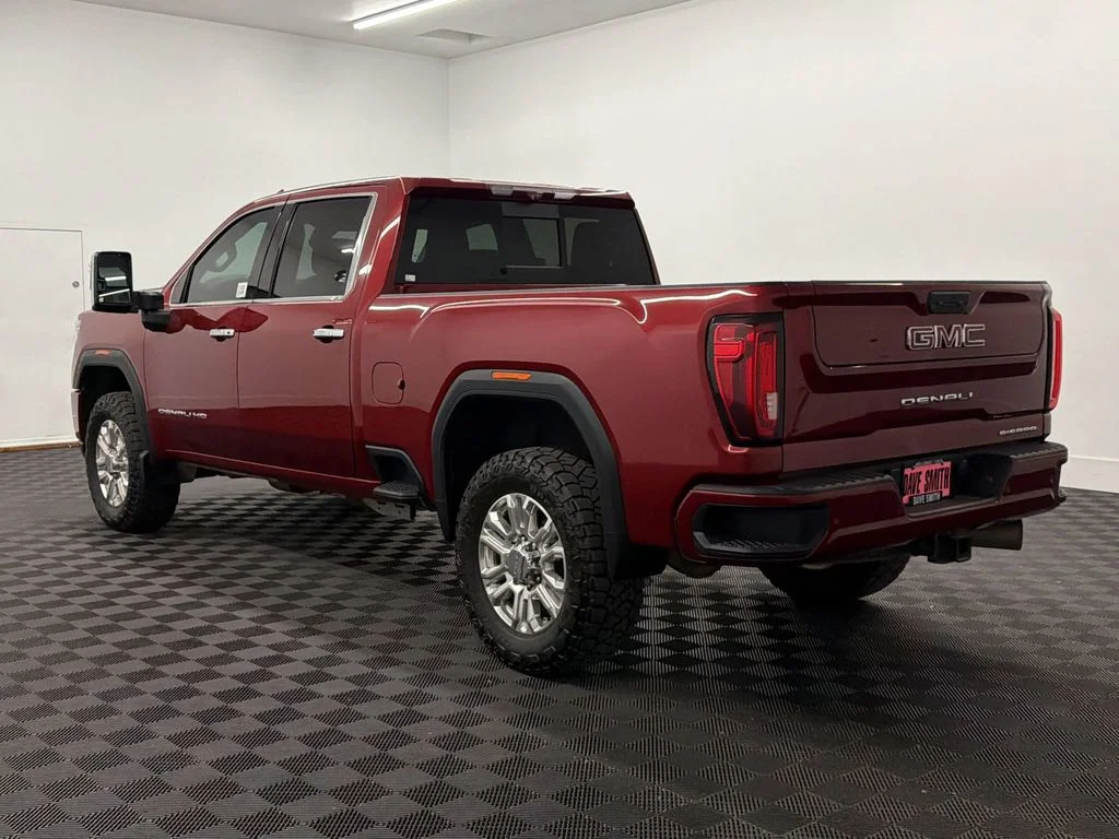 Used 2020 Red Quartz Tintcoat GMC Denali image 3