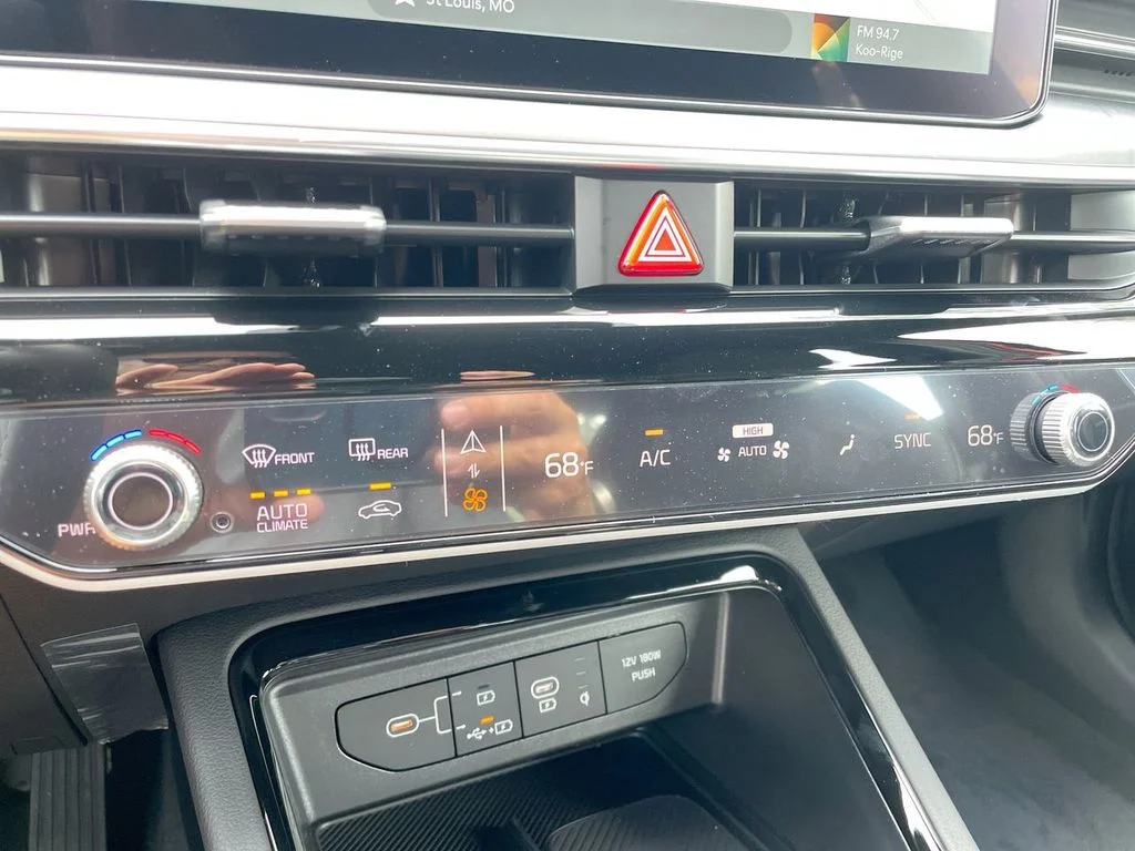 2026 Kia K5 GT - Photo 46