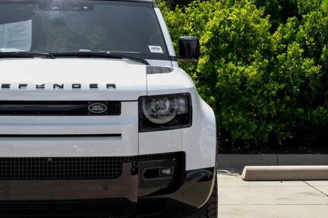2025 Land Rover Defender V8 - Photo 58