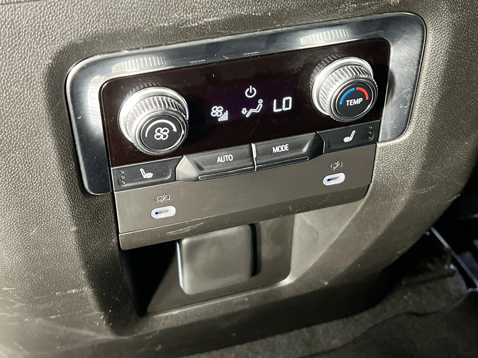 Used 2023 Onyx Black GMC AT4 image 25