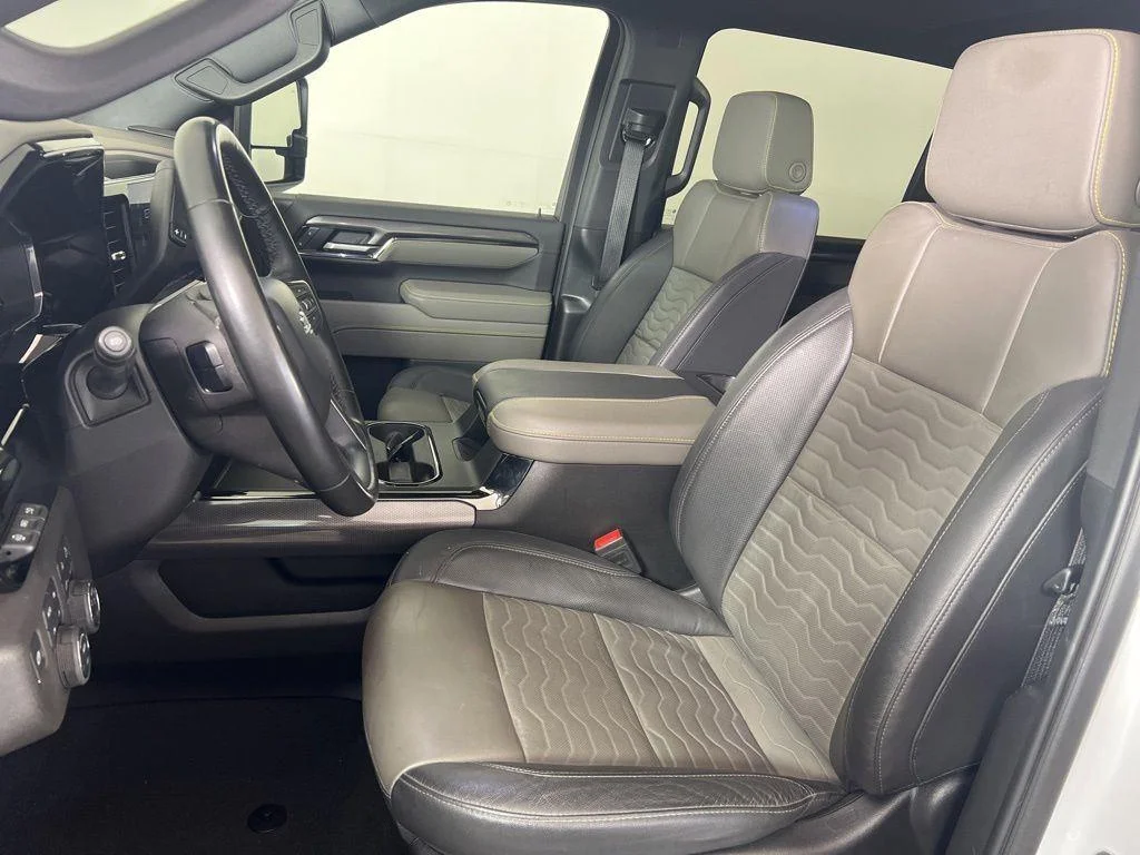 Used 2025 Summit White Chevrolet ZR2 image 6